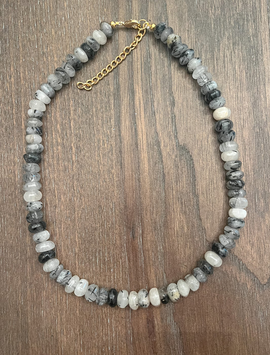 Vivi necklace